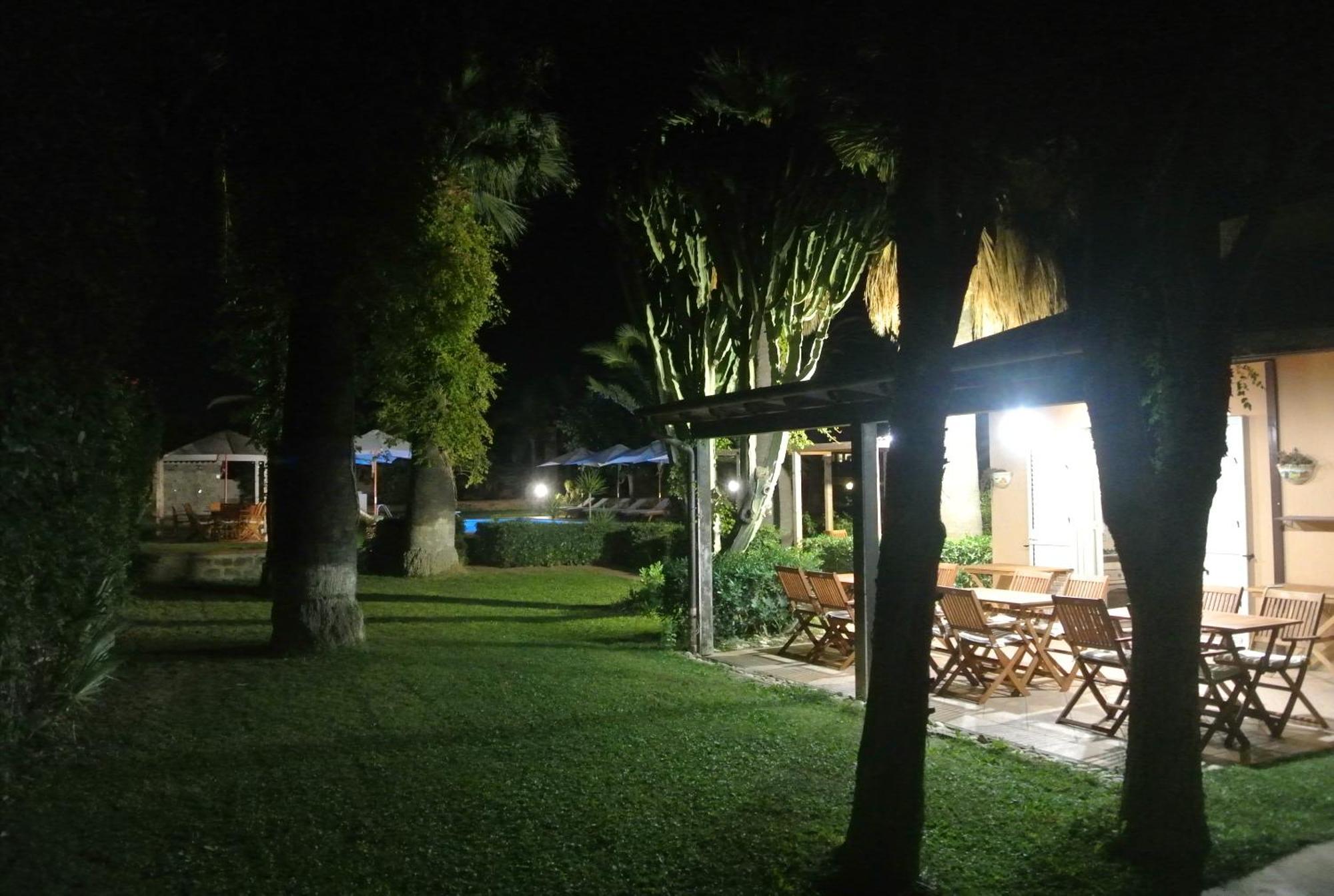 Villa Carlotta Resort 산리온 외부 사진