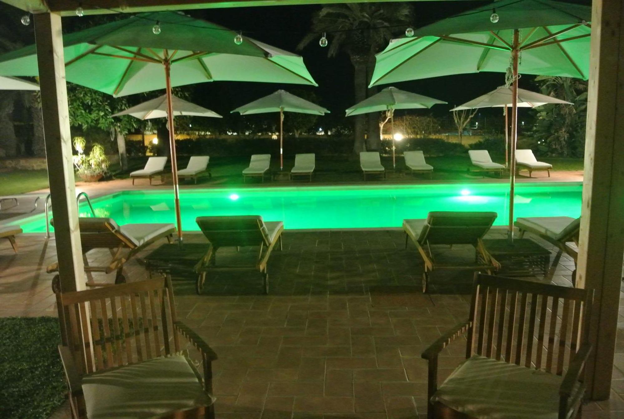 Villa Carlotta Resort 산리온 외부 사진