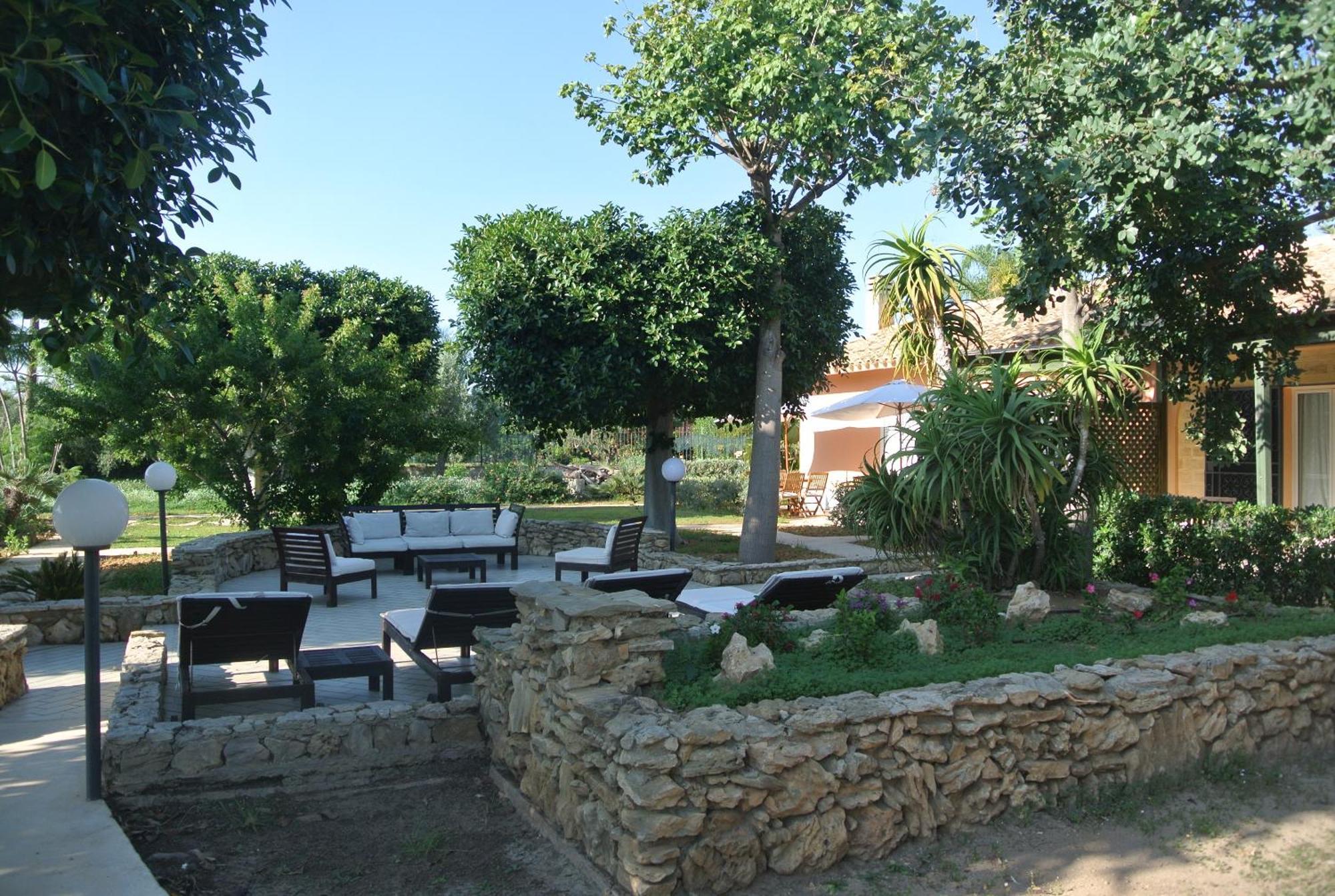Villa Carlotta Resort 산리온 외부 사진
