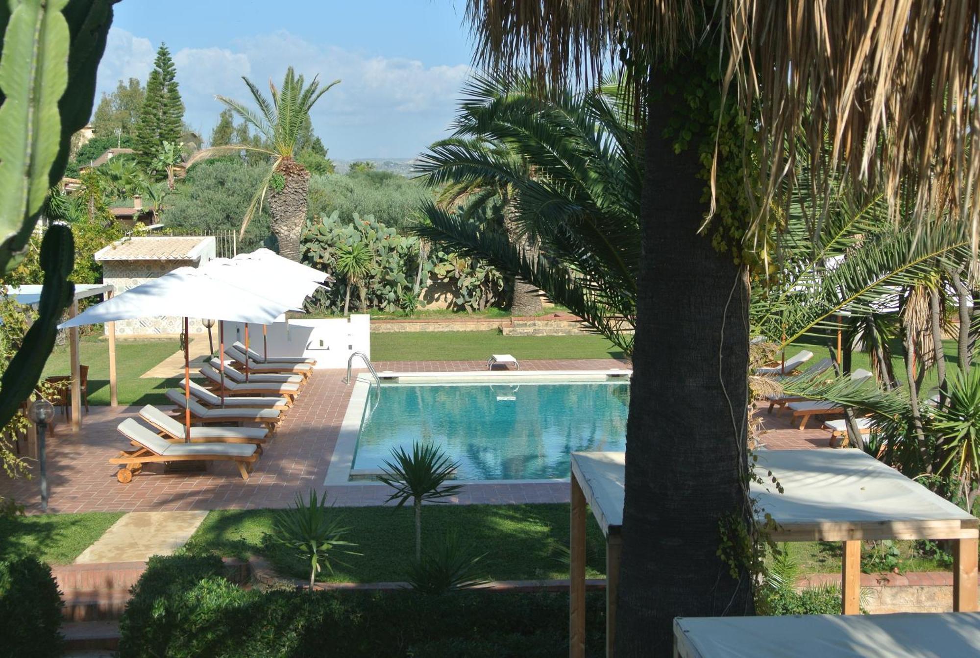 Villa Carlotta Resort 산리온 외부 사진